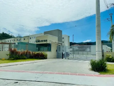Apartamento com 2 Quartos para alugar, 50m² no São Sebastião, Palhoça