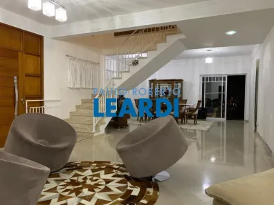Sobrado com 4 Quartos à venda, 344m² no Parque dos Príncipes, São Paulo