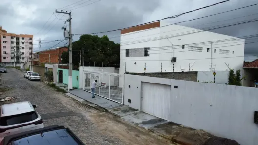 Apartamento com 2 Quartos para alugar, 10m² no Getúlio Vargas, Aracaju