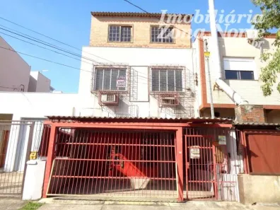 Prédio Comercial com 6 Quartos à venda, 256m² no São João, Porto Alegre