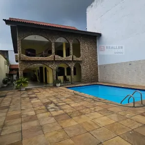 Casa com 3 Quartos à venda, 270m² no Bangu, Rio de Janeiro