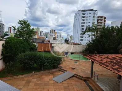 Sobrado com 4 Quartos à venda, 1550m² no Martins, Uberlândia