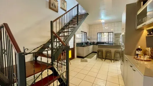 Sobrado com 3 Quartos à venda, 240m² no Parque Industrial, São José dos Campos