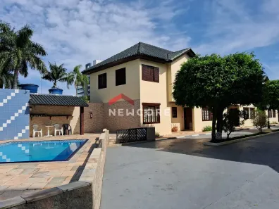 Casa de Condomínio com 2 Quartos à venda, 80m² no Centro, Bertioga