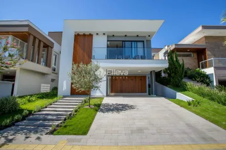 Casa com 3 Quartos à venda, 240m² no São Vicente, Gravataí
