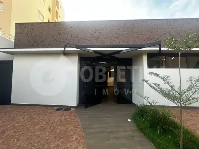 Casa com 8 Quartos para alugar, 220m² no Lídice, Uberlândia