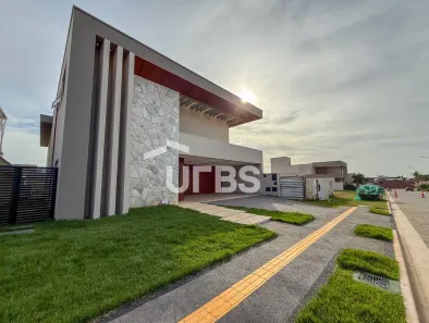 Casa de Condomínio com 5 Quartos à venda, 446m² no Jardins Itália, Goiânia