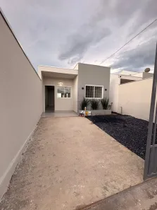 Casa com 2 Quartos à venda, 54m² no Jardim Jockey Club, Cuiabá