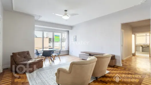 Apartamento com 3 Quartos à venda, 131m² no Moinhos de Vento, Porto Alegre