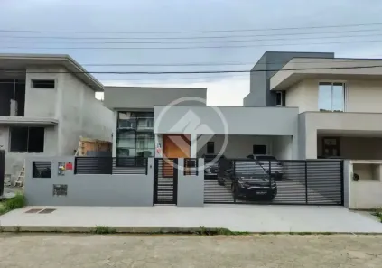 Casa com 4 Quartos à venda, 200m² no Córrego Grande, Florianópolis