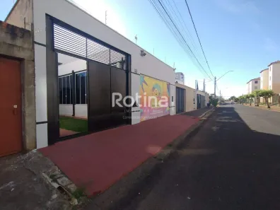 Ponto Comercial para alugar, 350m² no Novo Mundo, Uberlândia