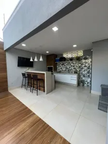 Sobrado com 3 Quartos à venda, 179m² no Jardim Leblon, Cuiabá