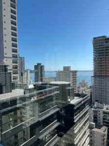 Apartamento com 4 Quartos para alugar, 190m² no Meia Praia, Itapema