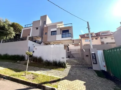 Sobrado com 3 Quartos à venda, 169m² no Vista Alegre, Curitiba