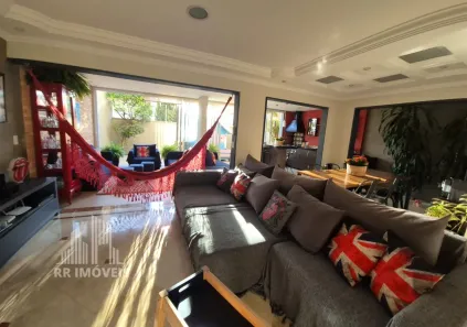 Casa de Condomínio com 3 Quartos à venda, 180m² no Tamboré, Santana de Parnaíba