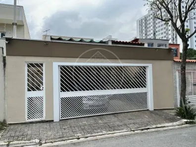 Sobrado com 4 Quartos à venda, 210m² no Jardim Luanda, São Paulo