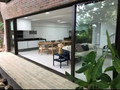 Casa de Condomínio com 4 Quartos para venda ou aluguel, 210m² no Camburi, São Sebastião