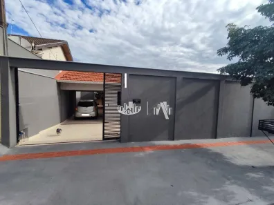 Casa com 3 Quartos à venda, 151m² no Santa Mônica, Londrina