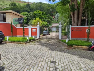 Lote/Terreno à venda, 890m² no Nogueira, Petrópolis