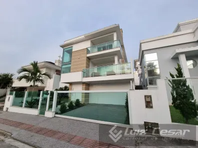 Casa com 4 Quartos para alugar, 460m² no Pedra Branca, Palhoça