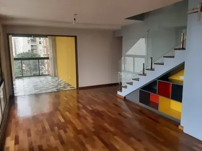Apartamento com 2 Quartos à venda, 230m² no Vila Madalena, São Paulo