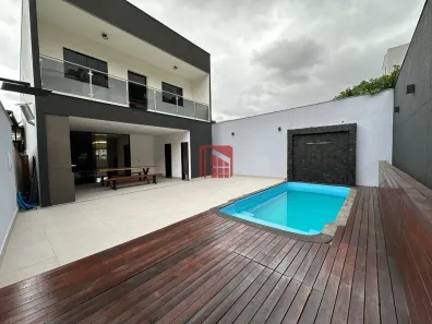 Casa com 4 Quartos à venda, 330m² no Tropical, Contagem