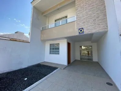 Sobrado com 2 Quartos à venda, 119m² no Floresta, Joinville