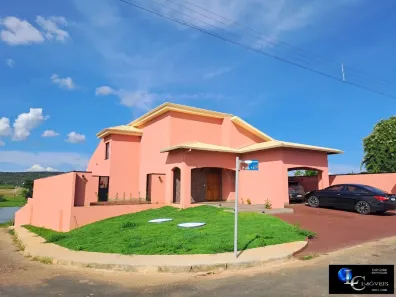 Sobrado com 4 Quartos à venda, 252m² no Condomínio Marinas di Caldas, Caldas Novas
