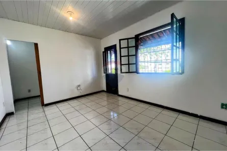Casa com 3 Quartos para alugar, 100m² no Centro, Lauro de Freitas