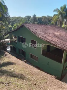Fazenda/Sítio com 4 Quartos à venda, 400m² no Oriente, Embu-Guaçu