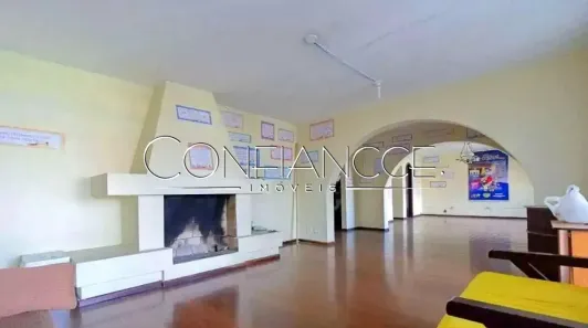 Casa com 8 Quartos para alugar, 478m² no Tarumã, Curitiba