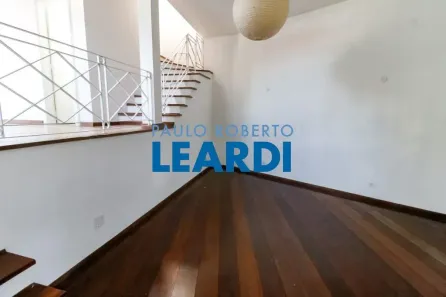 Sobrado com 3 Quartos à venda, 178m² no Jardim Londrina, São Paulo