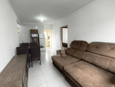 Apartamento com 2 Quartos para alugar, 55m² no Jardim Iririú, Joinville