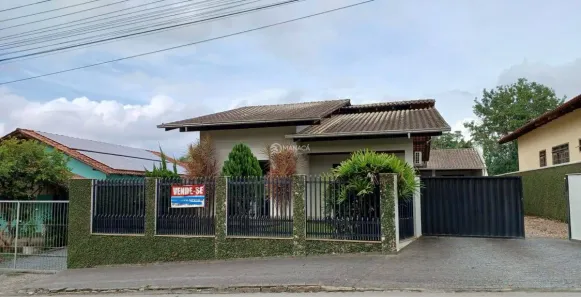 Casa com 3 Quartos à venda, 200m² no Lagoa, Gaspar