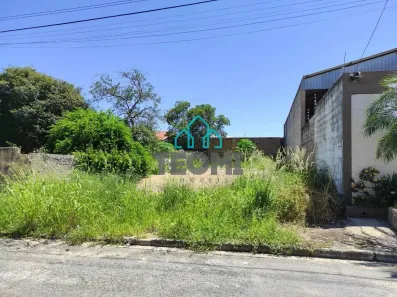 Lote/Terreno à venda, 300m² no Loteamento Parque Piracangaguá, Taubaté