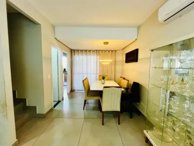 Casa de Condomínio com 3 Quartos à venda, 164m² no Tubalina, Uberlândia