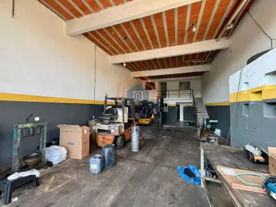 Galpão/Depósito/Armazém com 2 Quartos para alugar, 120m² no Estância Climatérica Ypê, Jarinu