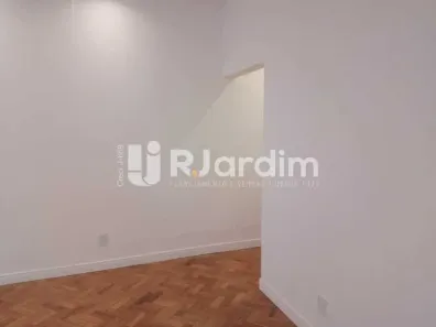 Apartamento com 2 Quartos para alugar, 83m² no Copacabana, Rio de Janeiro