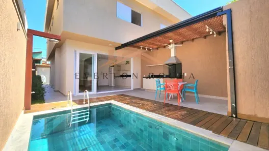Casa de Condomínio com 4 Quartos para venda ou aluguel, 180m² no Bairro de Juquehy, São Sebastião