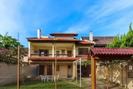 Casa com 3 Quartos à venda, 246m² no Igara, Canoas