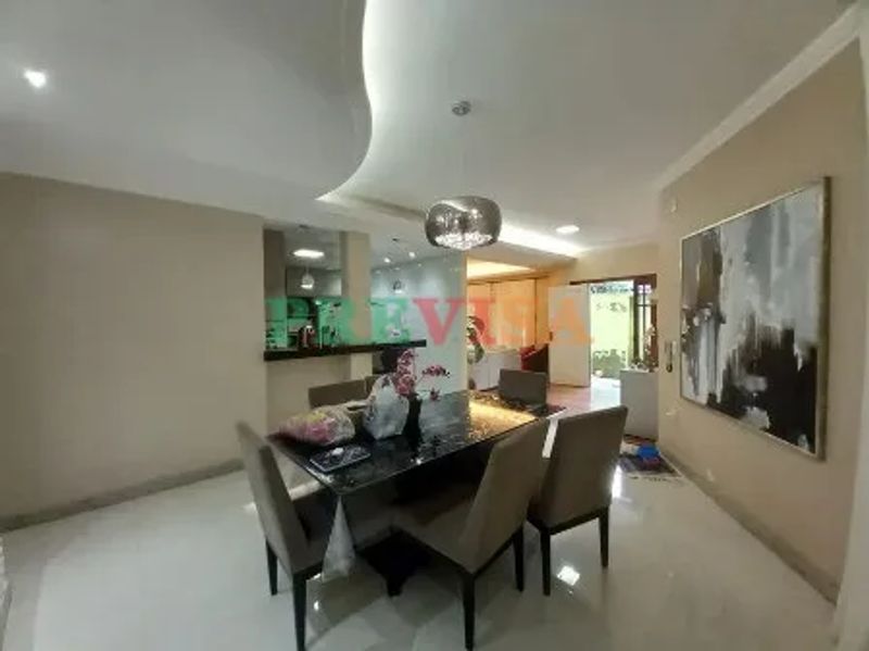 Casa com 3 quartos — Santa Rosa, Belo Horizonte