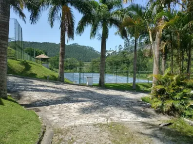 Fazenda/Sítio com 7 Quartos à venda, 900m² no , Paraibuna
