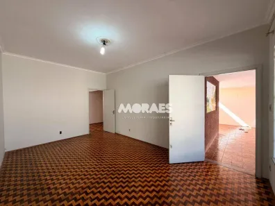 Casa com 3 Quartos à venda, 240m² no Vila Brunhari, Bauru