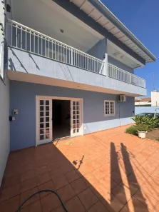 com 8 Quartos para alugar, 330m² no Centro, Indaiatuba