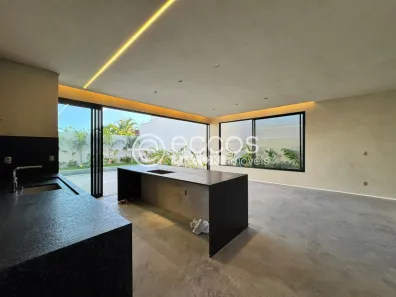 Casa com 3 Quartos à venda, 222m² no Cidade Jardim, Uberlândia
