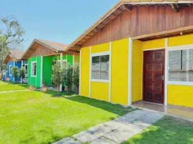 Casa com 2 Quartos para alugar, 55m² no Itaocaia Valley (Itaipuaçu), Maricá
