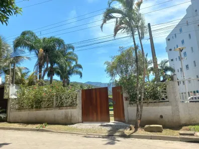 Casa com 2 Quartos à venda, 560m² no Martim de Sá, Caraguatatuba