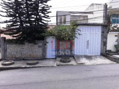 Casa com 5 Quartos à venda, 360m² no Piratininga, Niterói