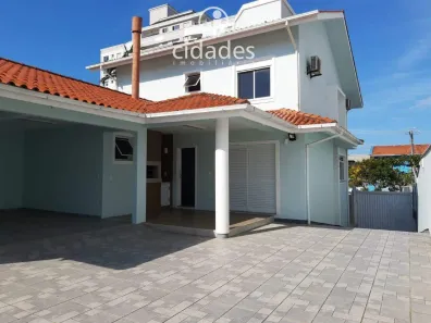 Casa com 4 Quartos à venda, 244m² no Capoeiras, Florianópolis