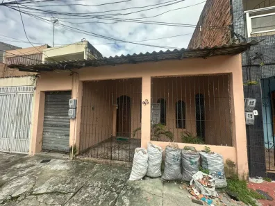 Casa com 4 Quartos à venda, 245m² no Castanheira, Belém